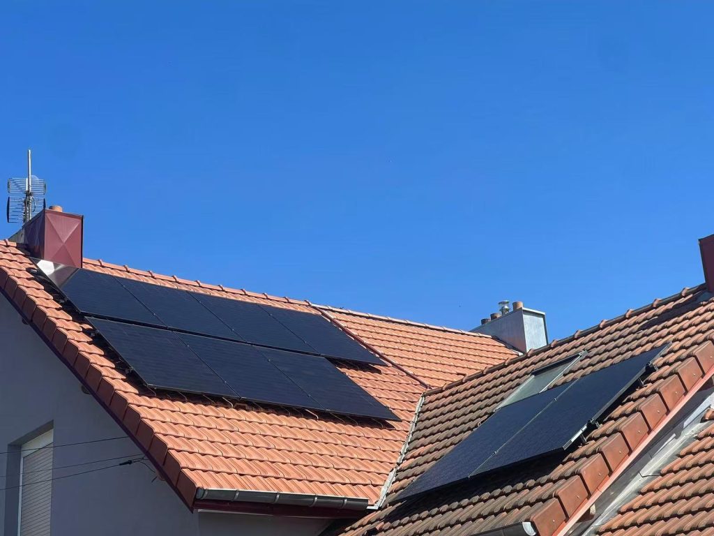 France Residential projects with Atlas TOPCon-R Full Black Rooftop Solar with Blue French Sky