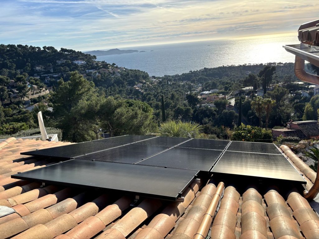 Full Black Solar Panel Installation French Riviera Full Black 500W